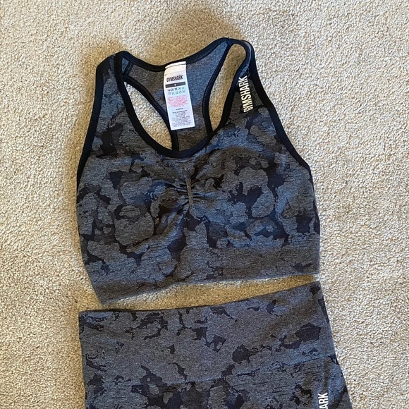 Gymshark adapt seamless black camo racer back sports bra small - Picture 3 of 7